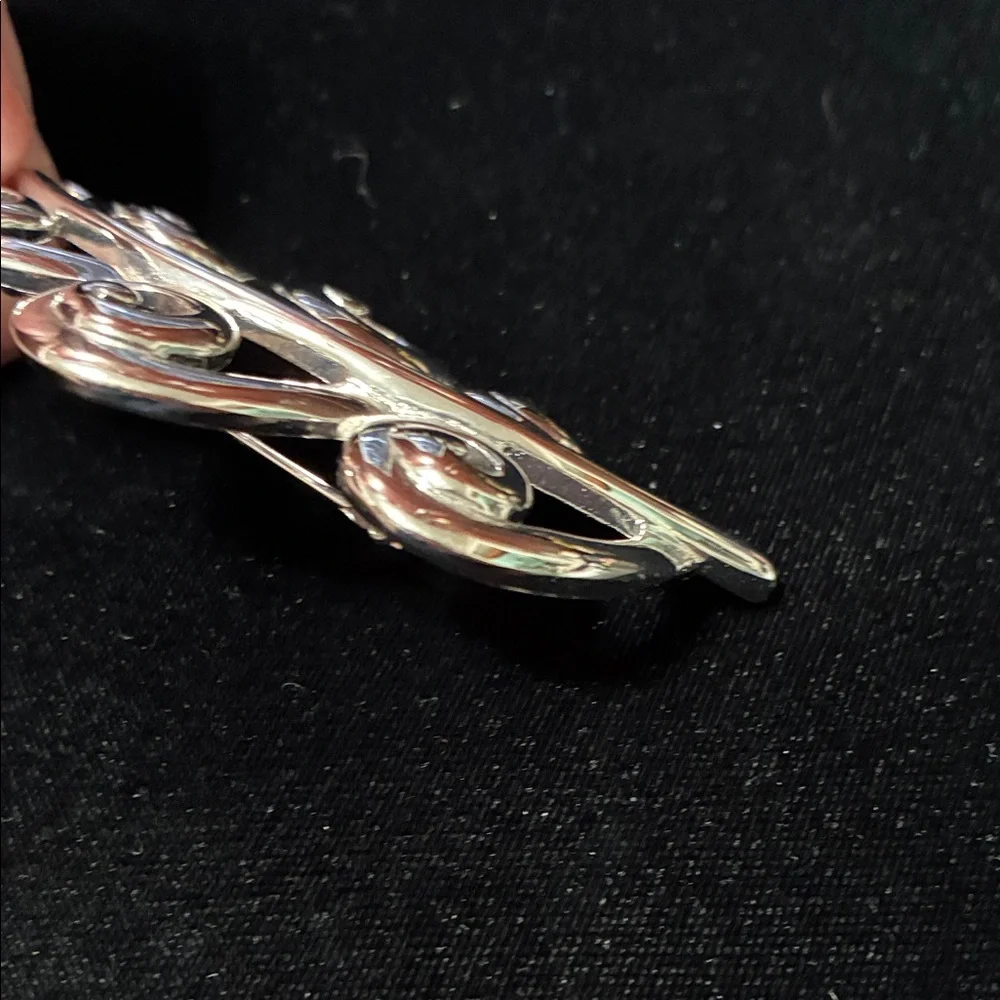 Vintage Silver Trifari Leaf feather Brooch